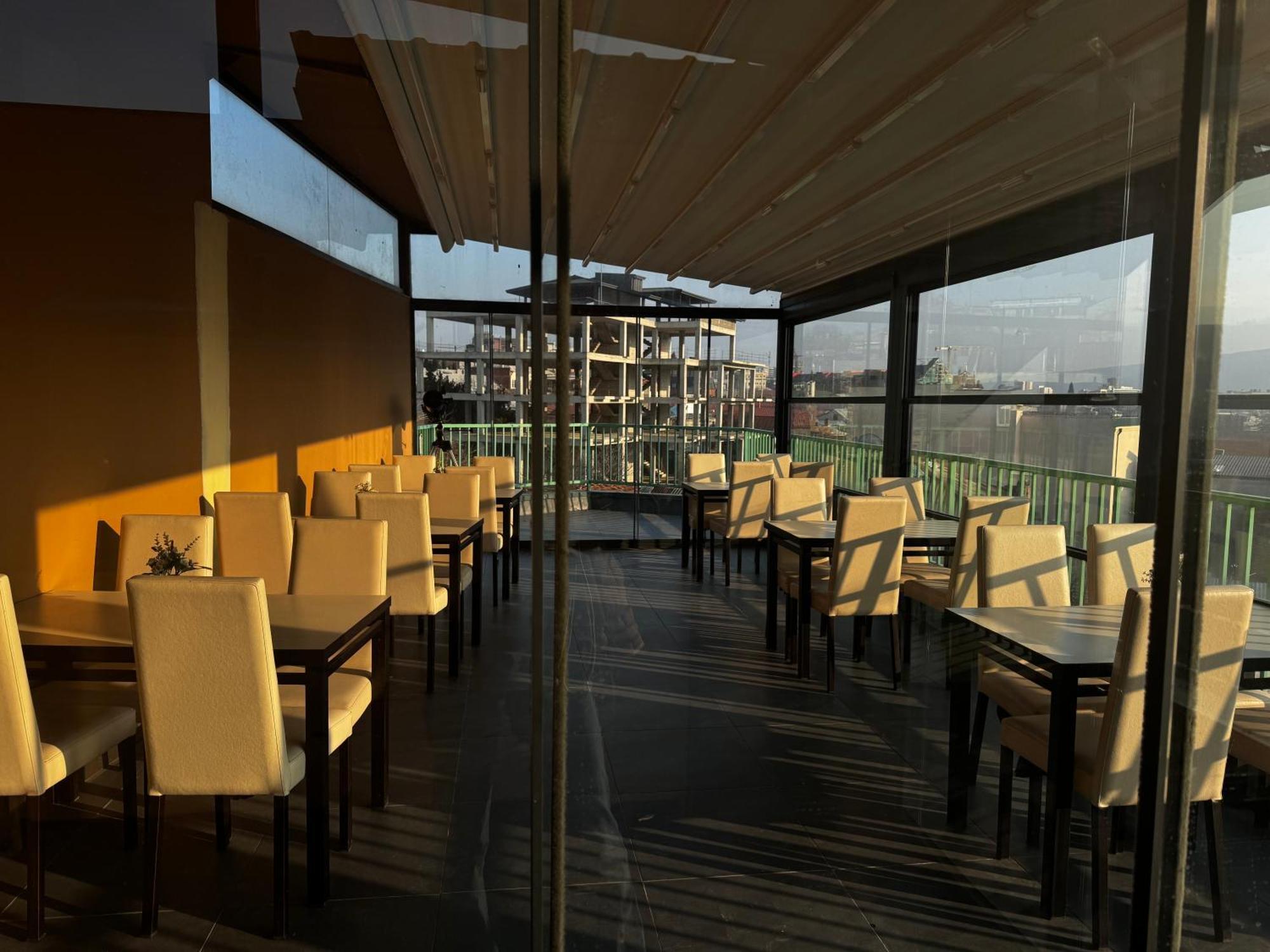 Gallery Inn Tbilisi Exterior foto